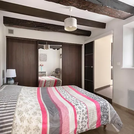 Maison 5 Pers Avec Jardin, Terrasse & Bbq 度假居 *